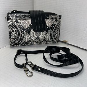 the sak crossbody wallet black and white